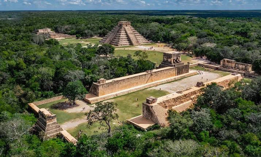 Chichén Itzá + Dos Cenotes